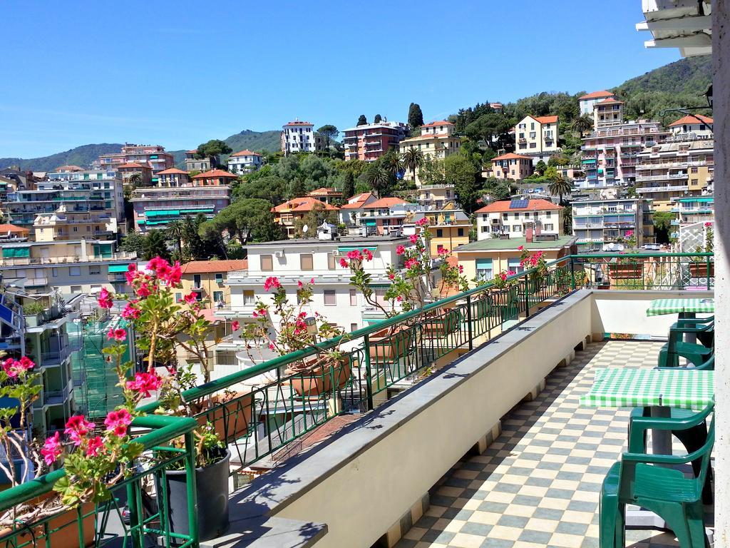 Attic Apartment Rapallo Exterior photo